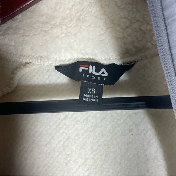 FILA Sport Tru-Dry & Tru-Warm Faux Fur Outer Front Pockets Zip Front Jacket XS - Picture 2 of 15
